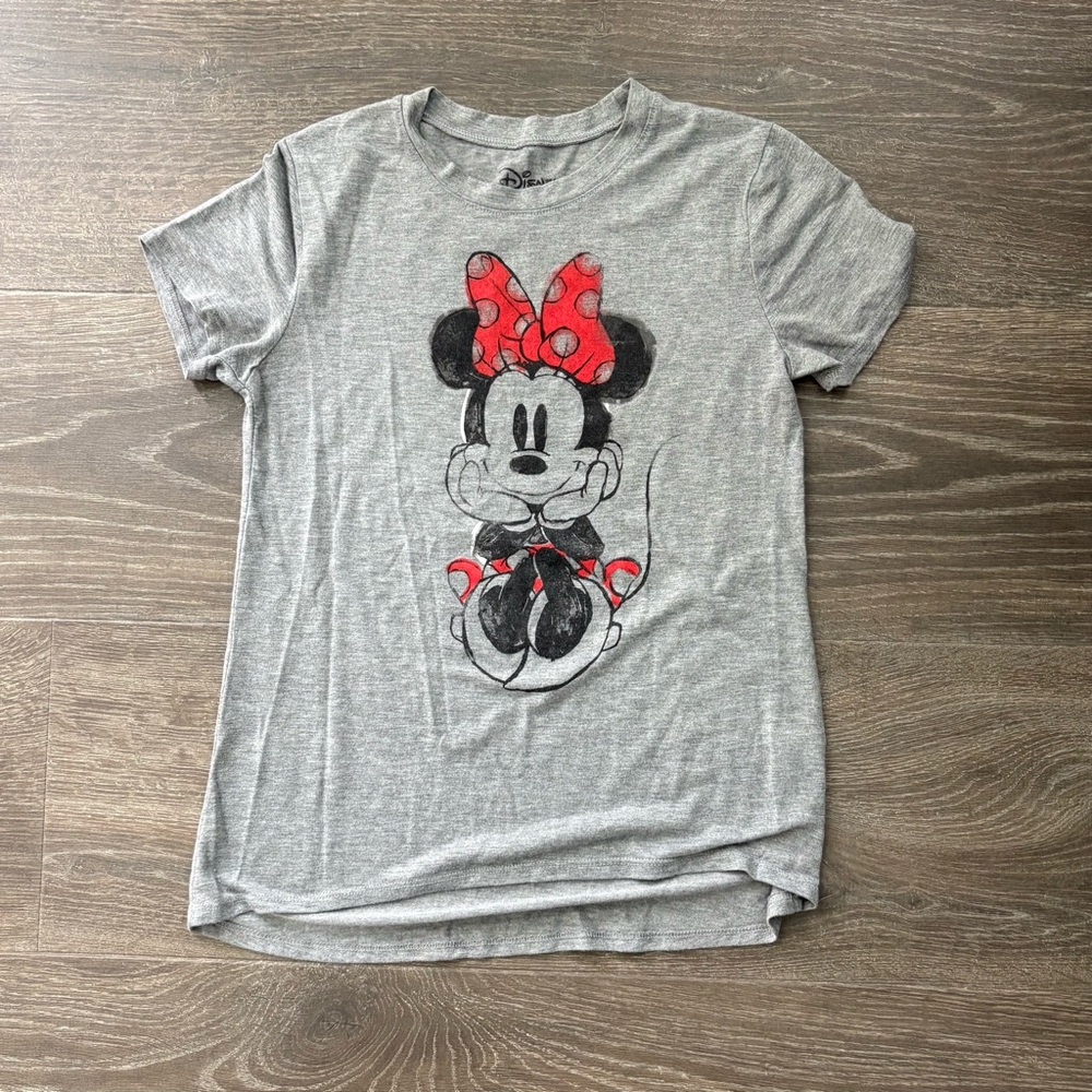 Minnie Mouse T- shirt - XS